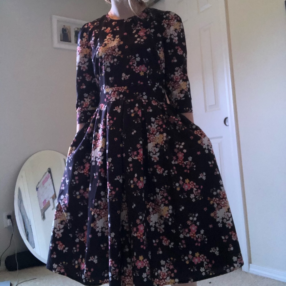 Flower dress with pockets